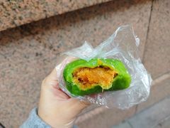 蛋黄肉松青团-沈大成(南京东路店)