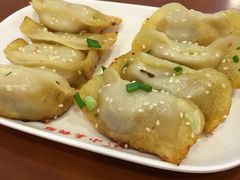 -小姜锅贴(凤凰街店)