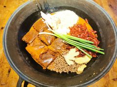 -四小区火锅·巷子里的重庆火锅(花照壁店)