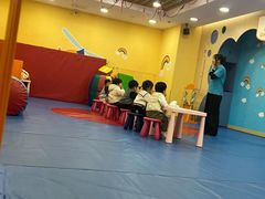 -月星环球港赢在起点早教中心·亲子托班早教体验课儿童兴趣班逻辑思维专注力幼小衔接(普陀中心)