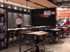-必胜客(新中纬店)