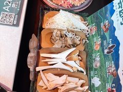 -芸山季·云南野生菌火锅(人民广场来福士店)