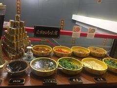 自助调料区-成都老码头火锅(旺角店)