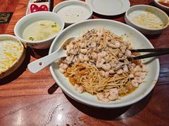 -裕兴记•蟹黄面馆(人民广场店)