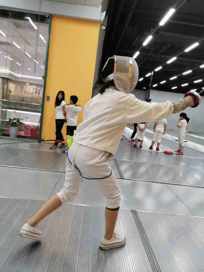 凯旋击剑运动中心(海淀中心)-"最喜欢凯旋的郑教练了!专业性强!