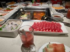 -海底捞火锅鲜切牛肉主题店(长寿路店)