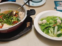 -佬麻雀·新湘菜(东方宝泰店)