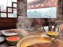 -小天鹅火锅·一线江景洪鼎旗舰店(洪崖洞店)