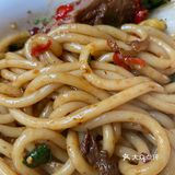 比起更出名的鸭子粉我还是喜欢肉丝的码子，最经典！