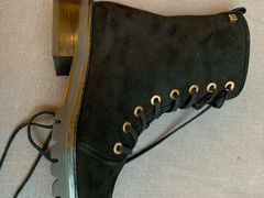 -STUART WEITZMAN(静安嘉里中心店)