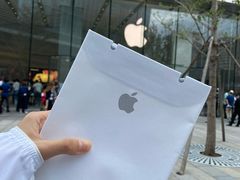 -Apple零售店(华贸购物中心店)