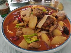 -撒拉人家.酸菜牦牛肉火锅