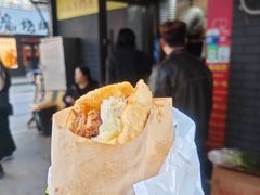 -小红车炸蛋葱油饼