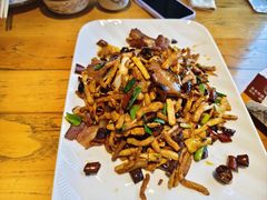-小三峡食府(西五路店)