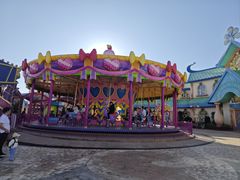 -七彩云南欢乐世界