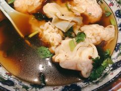 招牌野馄炖-老谢野馄饨(延安路店)