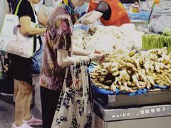自助取餐区-万家邻里彩香菜市场