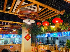 -靠山屯东北农家菜(八龙桥雅苑店)