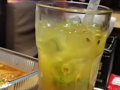 鲜榨百香果汁-花腰餐吧Bistro烧烤 傣味(传媒大学店)
