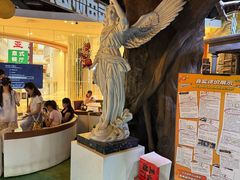 -暴风岛沉浸式体验馆(百联世纪店)