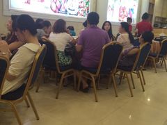 -顺峰渔港中国人的餐厅