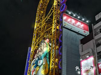 心斋桥的东西好多，都是中国游客们的购物天堂