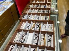 -广州宝岛眼镜武汉和光眼镜市场西区店