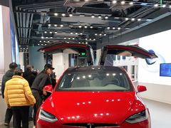 -TESLA 特斯拉(上海太古汇体验店)