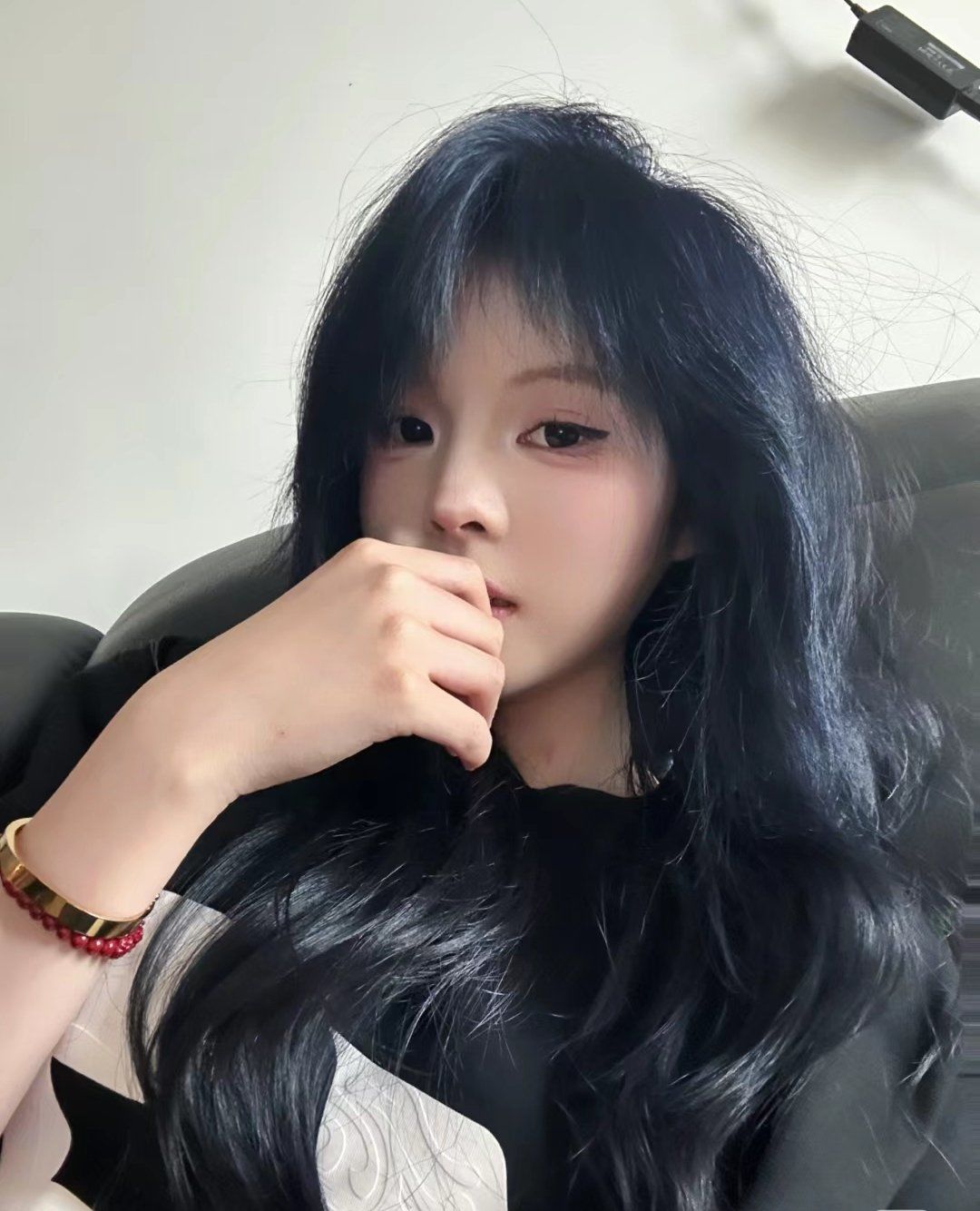暗调发色美吗?藏蓝黑色