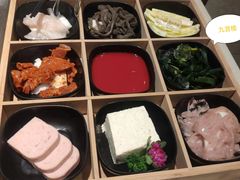 -海底捞大排档火锅(悦荟广场店)