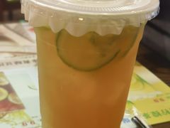 -何记花甲(海岸城旗舰店)