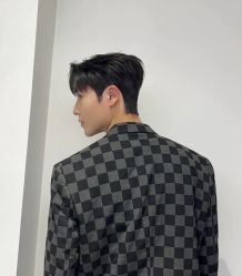 -川和潮人