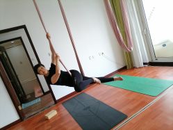 -Yvon yoga 瑜伽·精准体态管理中心