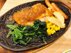 香辣烤肠配黑椒鸡扒-萨莉亚意式餐厅(黄村高德汇店)