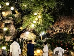 -七彩云南古滇温泉山庄