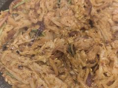 酸菜五花肉-味之朝·烤盘牛肉·松兰拌饭