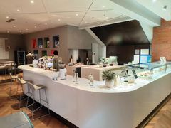 -潮一不贰·法式甜品·生日蛋糕·西式简餐(外滩店)