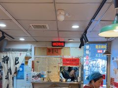 -柳州肥姨妈大骨螺蛳粉(东靖路店)