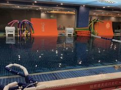 -戊辰亲子游泳俱乐部