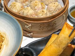 -馋三尺蟹粉小笼(人民广场店)