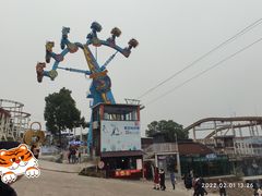 -美心红酒小镇游乐园