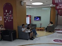 -雅悦齿科(顾村公园店)