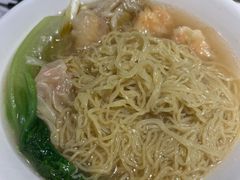 鲜虾云吞面-龙记烧腊茶餐厅(常德路店)