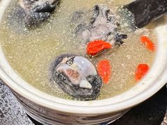 松茸鸡汤-松茸小馆·云南特色餐厅