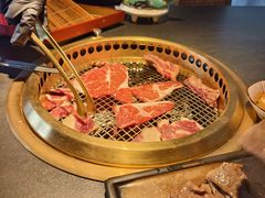-铭牛烧肉·和牛海鲜自助(高新月牙湖店)