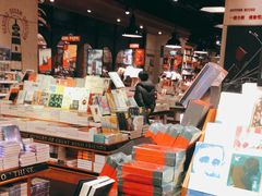 -西西弗书店&矢量咖啡(壹方购物中心店)
