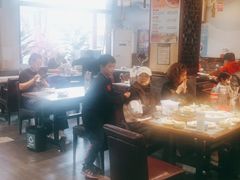 大堂-华盛园卷子王农家菜水库鱼