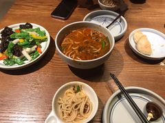 -云海肴·汽锅鸡·云南菜(天山百盛优客店)