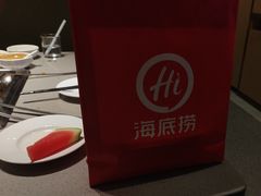 -海底捞火锅(宝龙广场夜宵主题店)