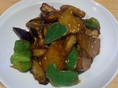 -关东小磨东北菜(上海长风大悦城店)